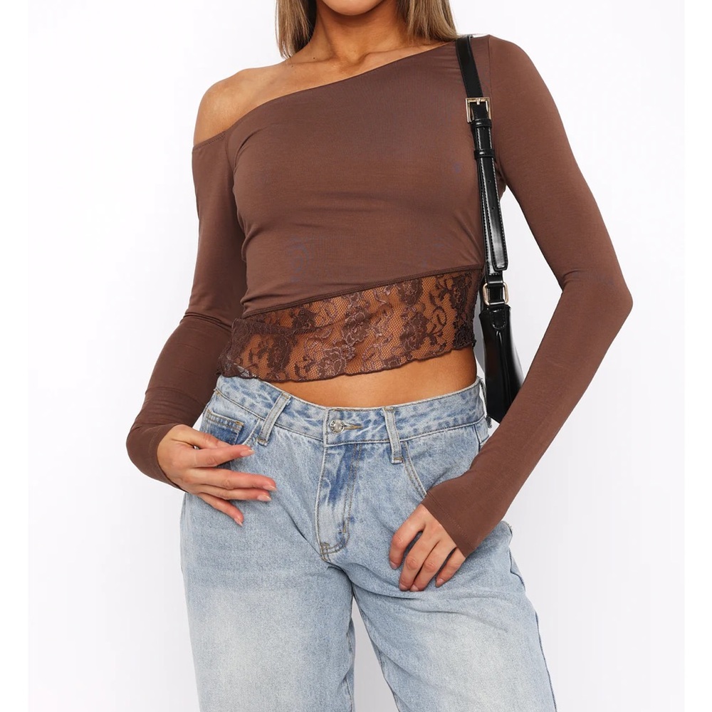 White fox brown lace top size small